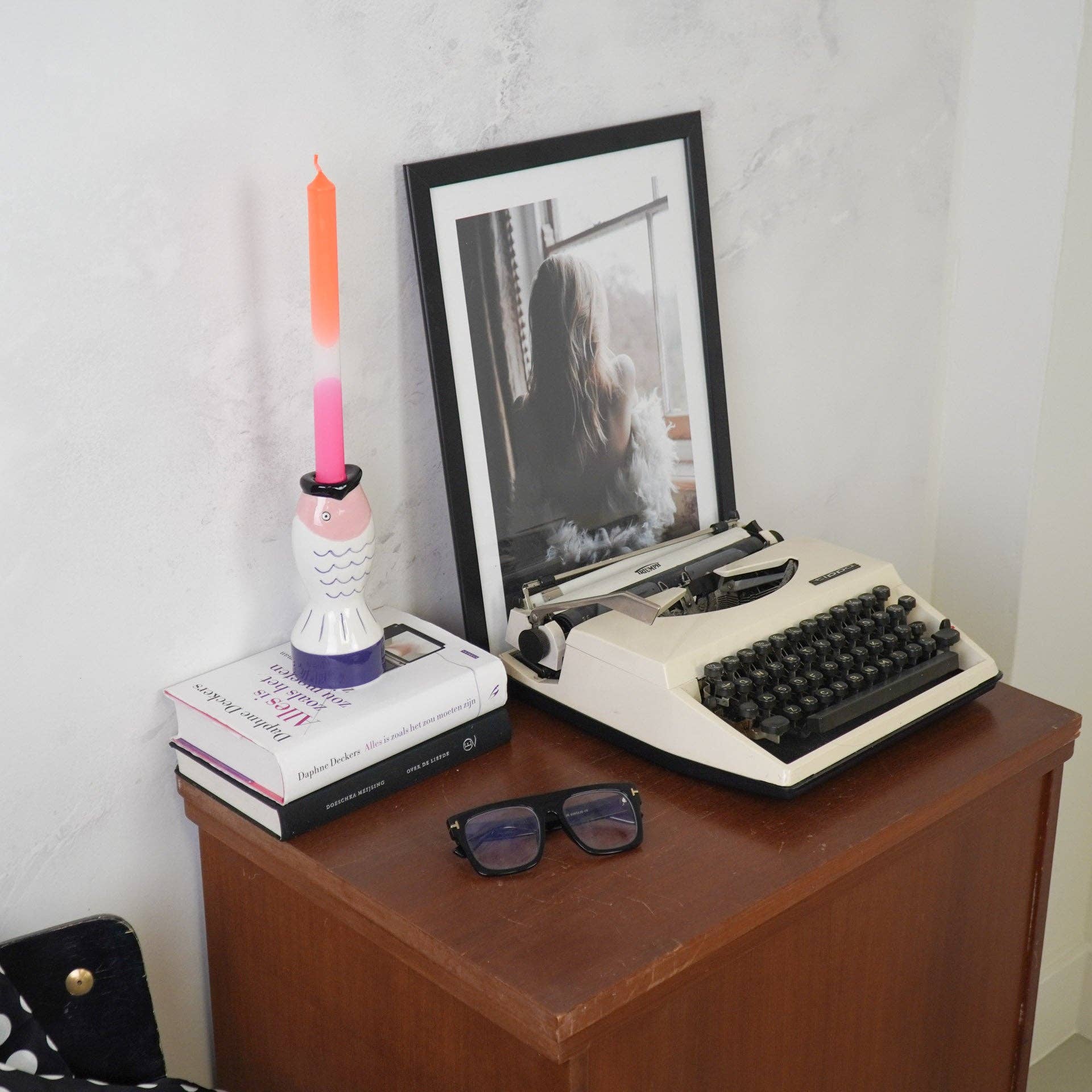 Housevitamin bv - Wholesale Candle Holder - Candle holder - Fish - Blue/White/Pink - 7x7x16,5cm2