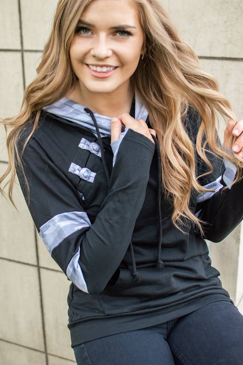 Rogue Society Apparel®️ – Großhandel Hoodie – Damen – Varsity Camo Hoodie jetzt für Kinder erhältlich!6