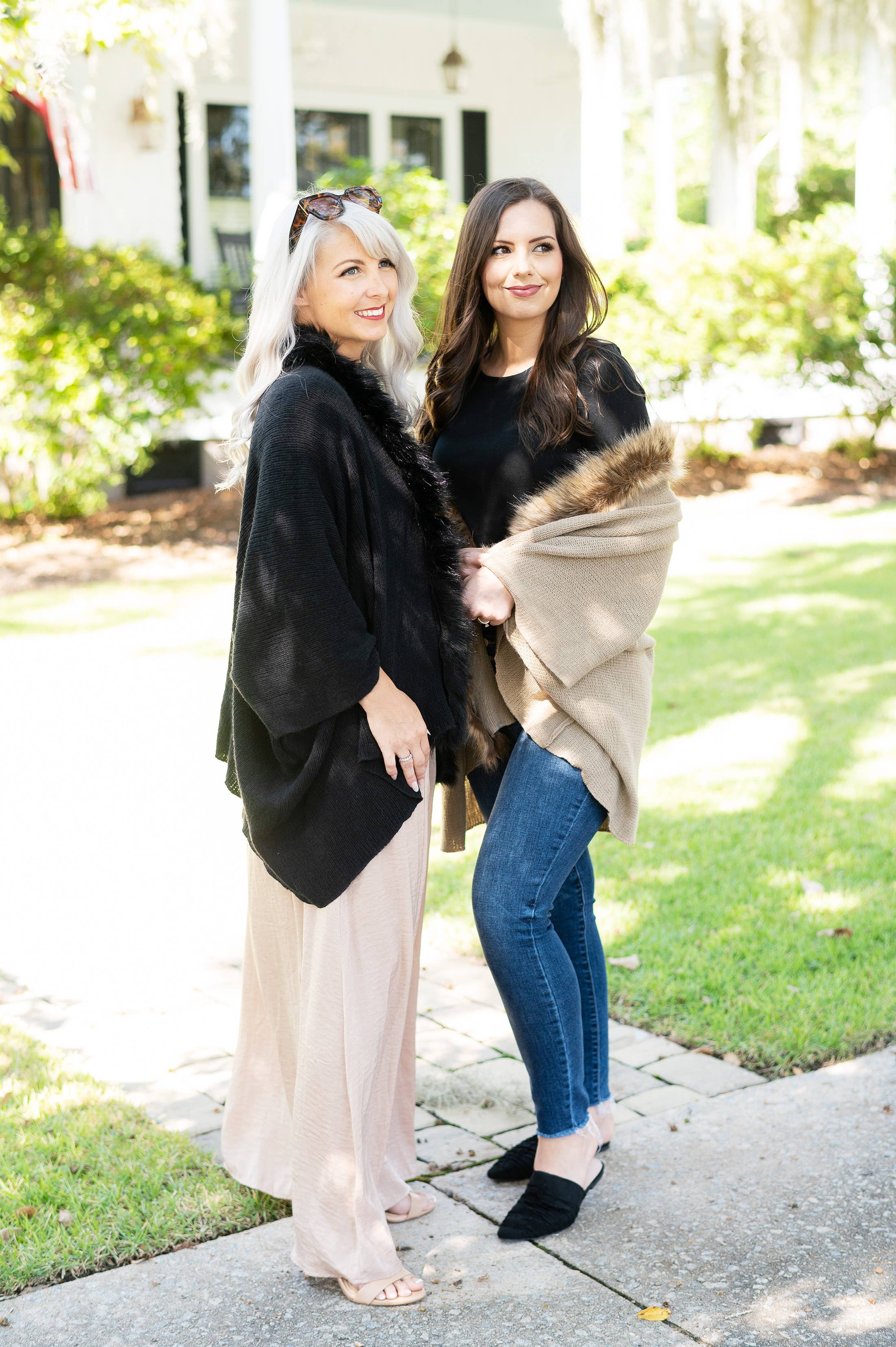 Viv&Lou - Wholesale Wrap - Women's - Black Faux Fur Pippa Shawl3