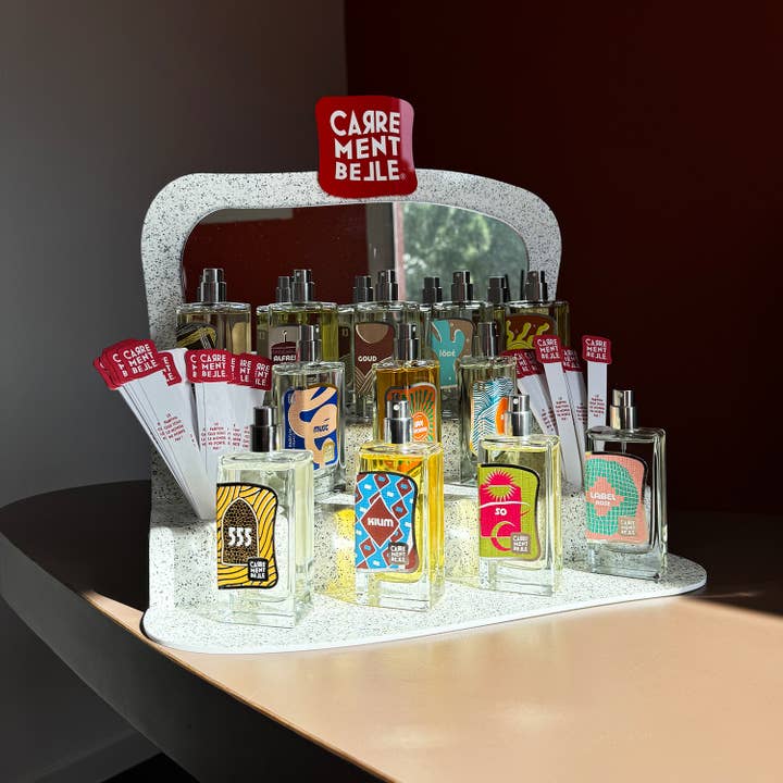 CARREMENT BELLE - Wholesale Perfume/Eau de Toilette - Fragrance display2