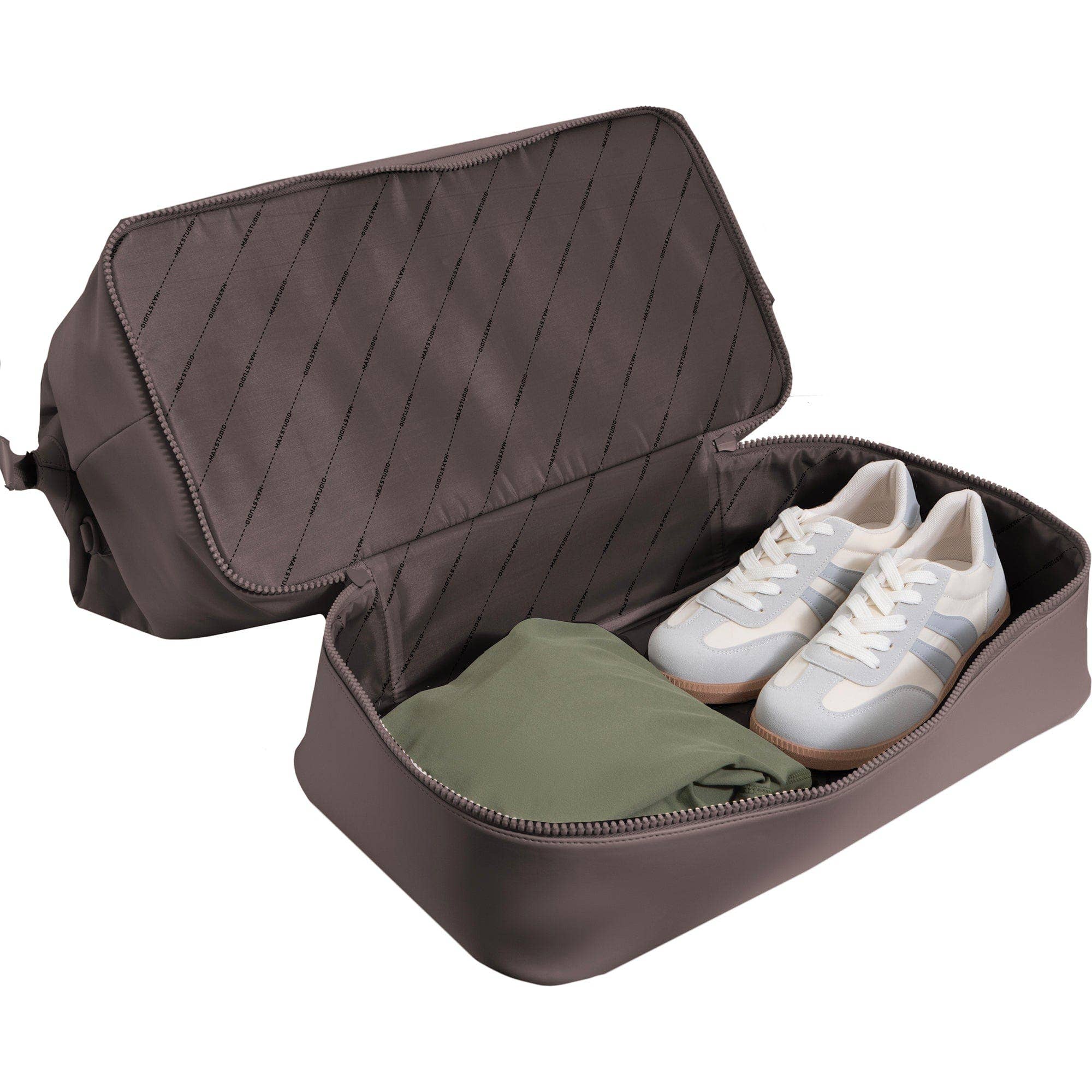 Magid - Wholesale Weekender Bag - Women's - Max Studio Sport Nylon & Faux Leather Drop Bottom Duffel Bag53