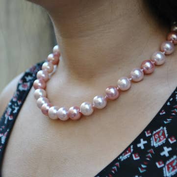 Handgemaakte ketting met lichtroze kralen voor wholesale door Declic