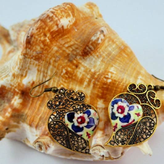 Style Golden Heart Earrings, Heart Viana Filigree Replica, Stylish Women's Earrings, Folk Jewelry from Portugal for wholesale by LUSO TILES JEWELRY
