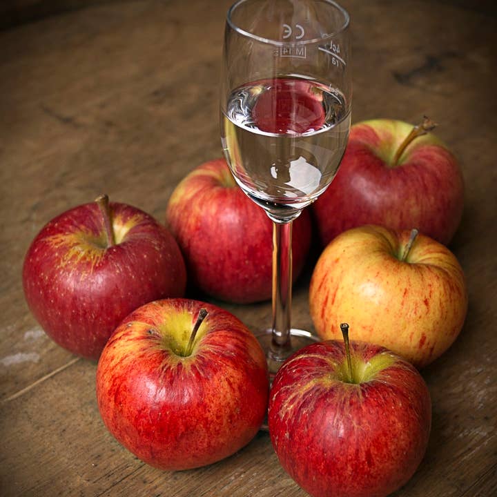 Märkische Spezialitätenbrennerei – Großhandel Brandy/Cognac – Apfelbrand Jona Gold 350 ML 40%-Vol. Obstbrand