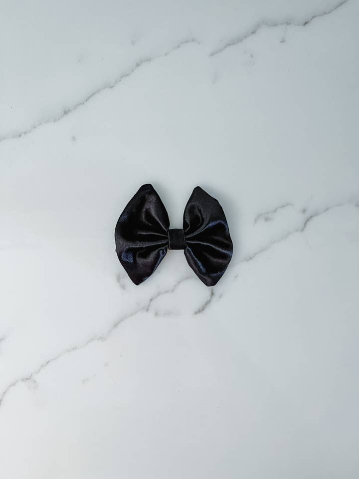 schwarze Seidenschleife (Clip oder Nylon) für den Großhandel von Gingerly Sewn