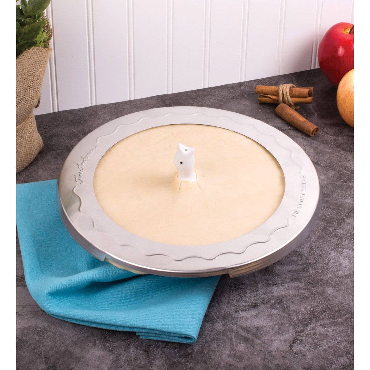 HIC - Harold Import Co. - Wholesale Kitchen Tool/Gadget - Mrs. Anderson's Baking Pie Bird, Porcelain3