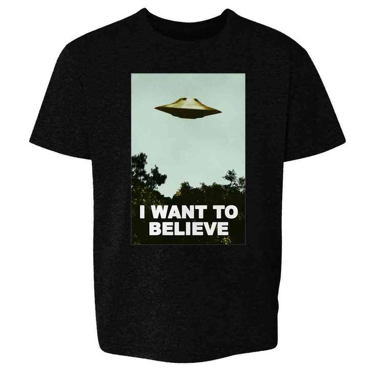 I Want To Believe UFO Aliens TV Retro T-shirt voor kinderen en jongeren uit de jaren 90 voor wholesale door Pop Threads