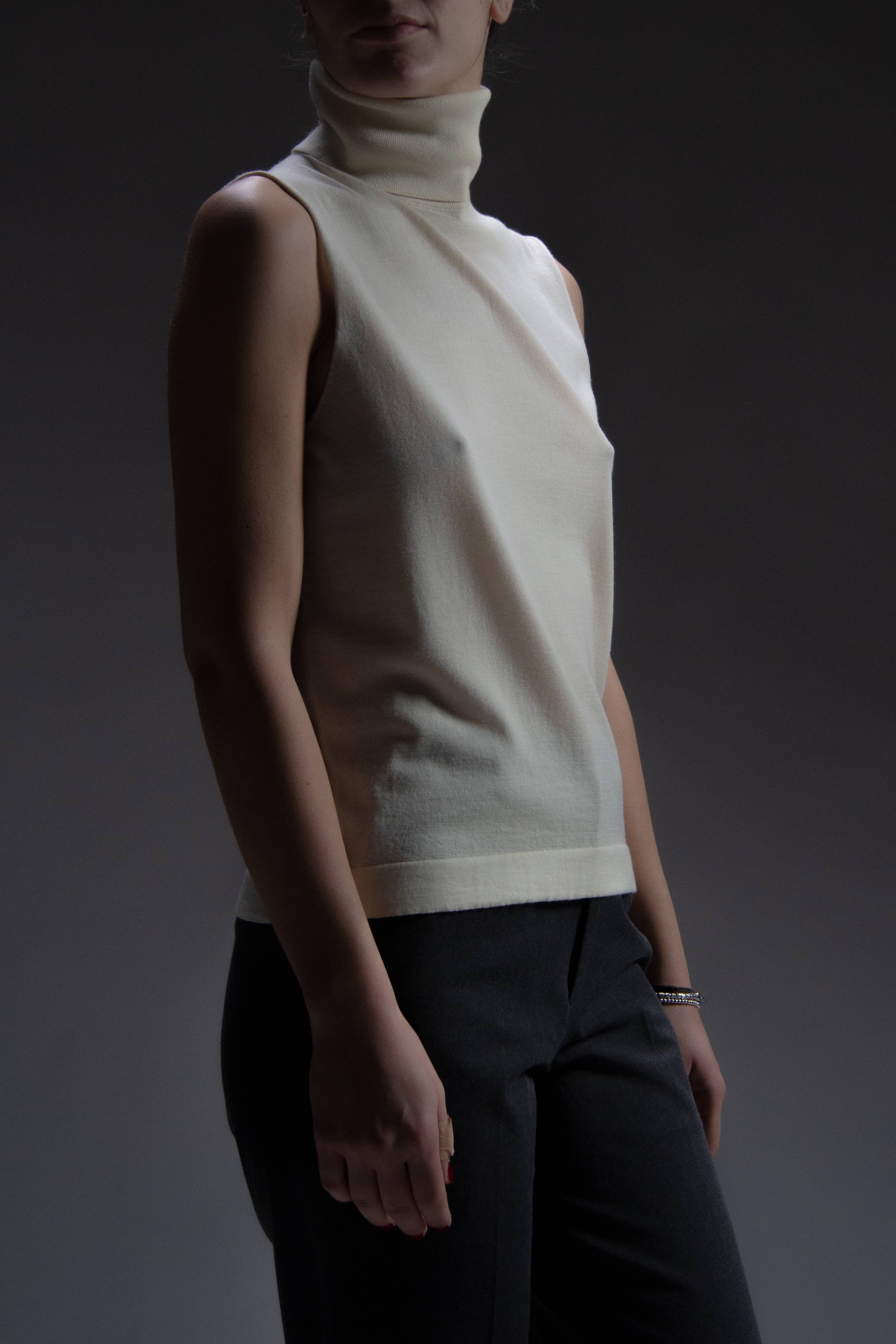 Lèmme - Wholesale Knit Sweater - Women's - Sleeveless turtleneck sweater in wool and silk3