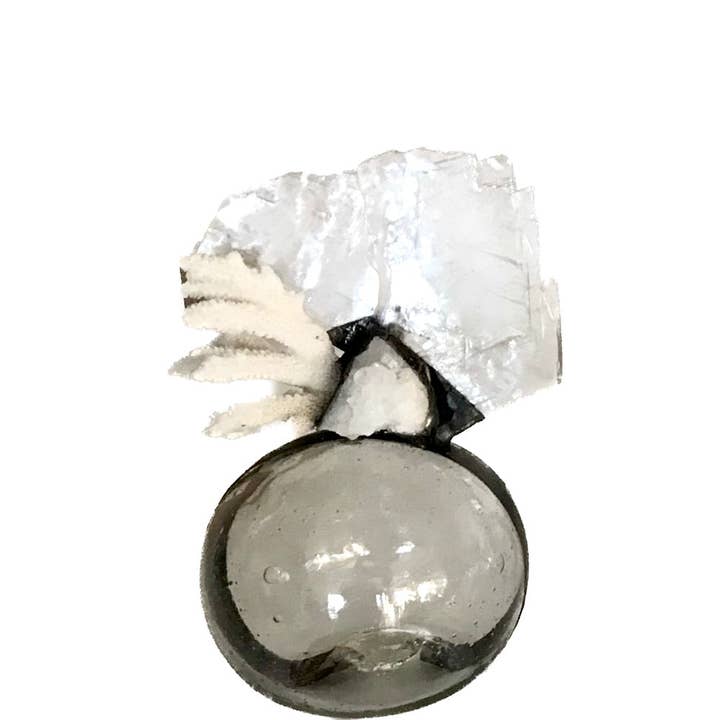Coral Selenite S Float (petit) pour la vente par Jamie Dietrich Designs