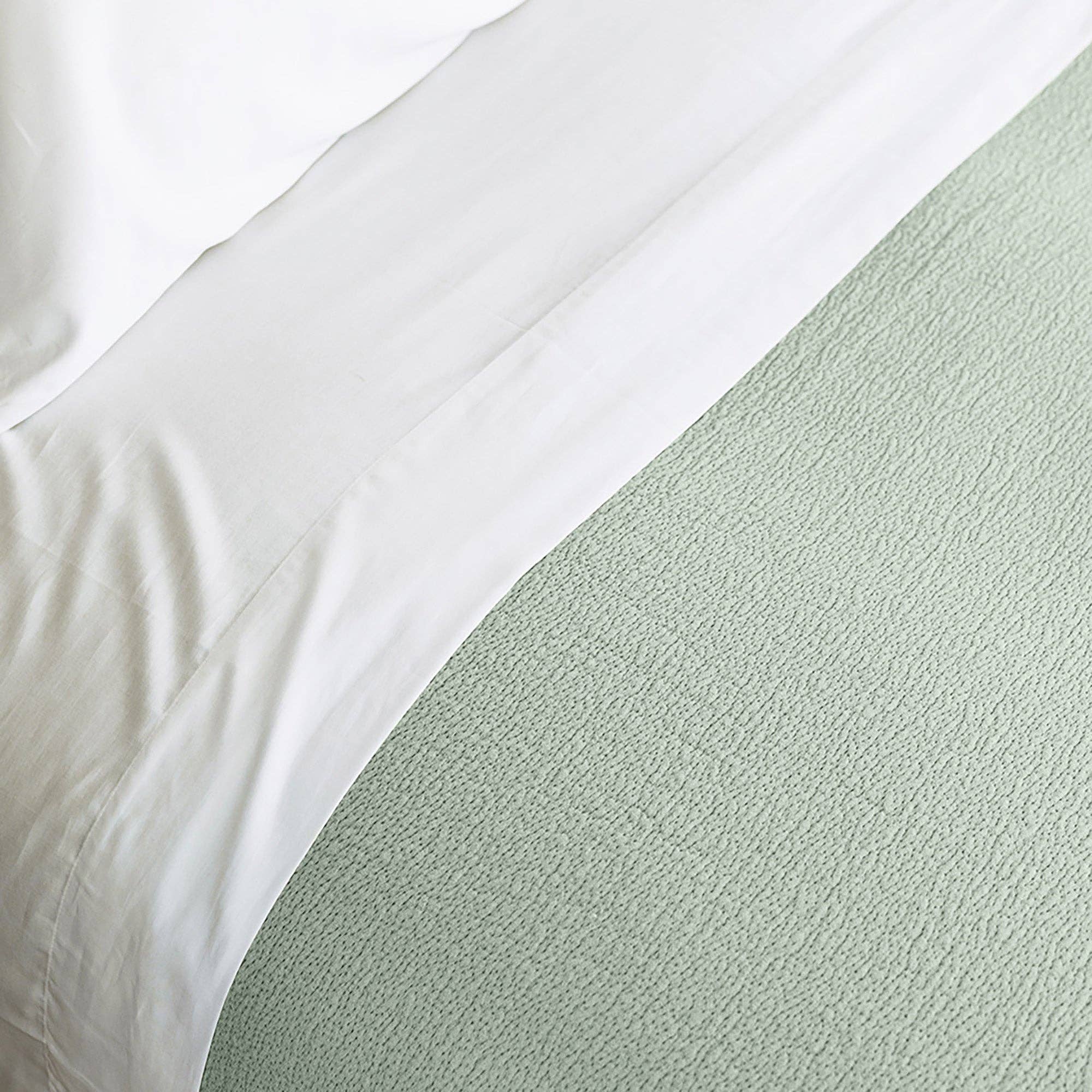 Rest and Reset - Wholesale Quilt - Waves Organic Quilt13