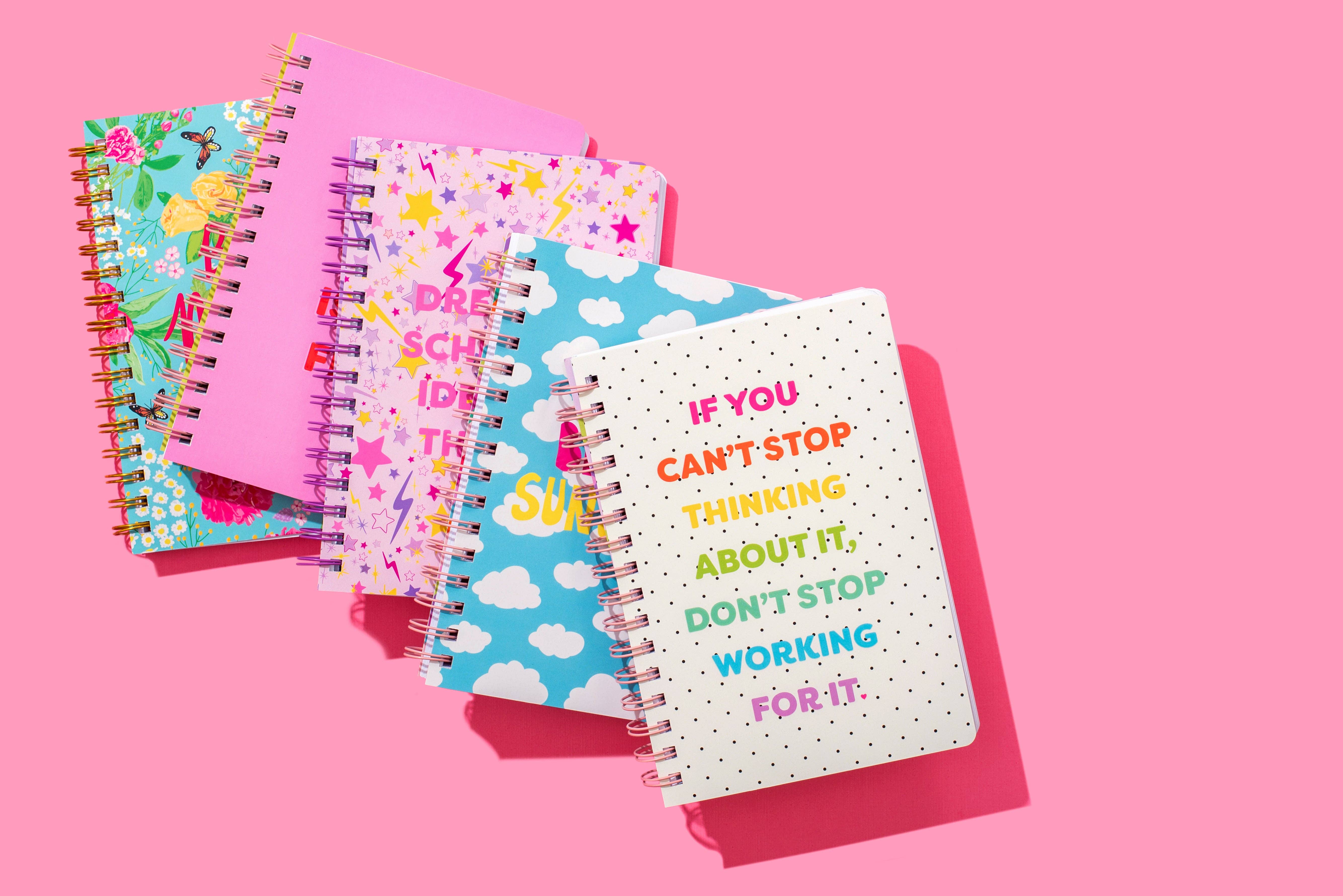 Taylor Elliott Designs - Venta al por mayor Cuadernos - Cuaderno de espiral - "...No Dejes de Trabajar por Ello" - 200 Páginas2