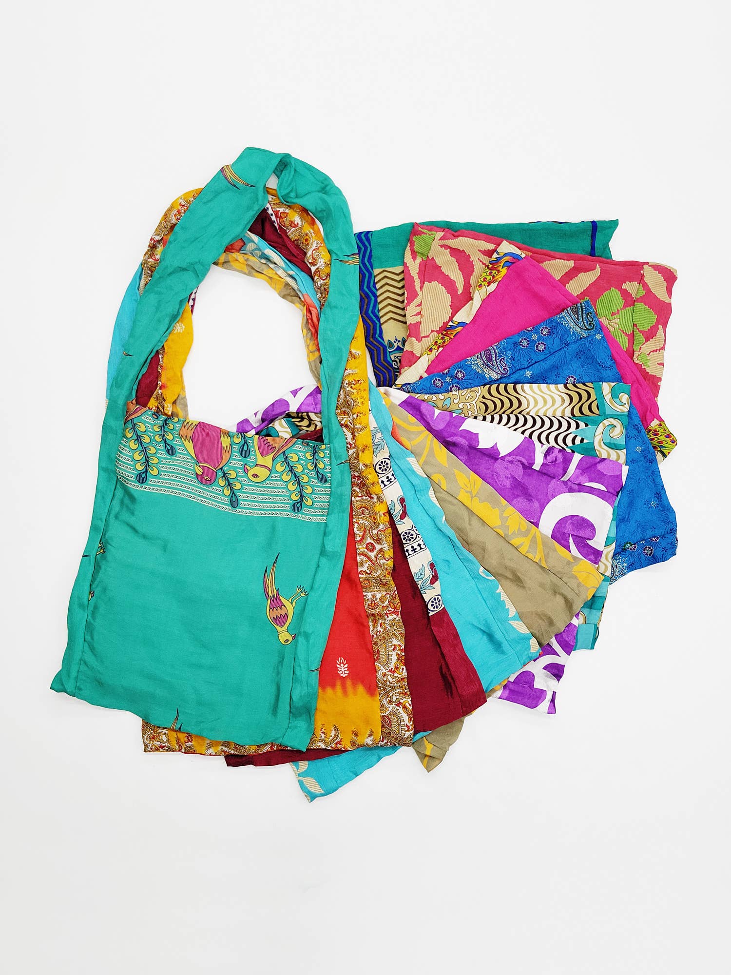 Raj Trading & Imports (USA) Inc. - Wholesale Grocery/Shopping Bag - Kelly Assorted Fabric Shopper Bags Case of 101