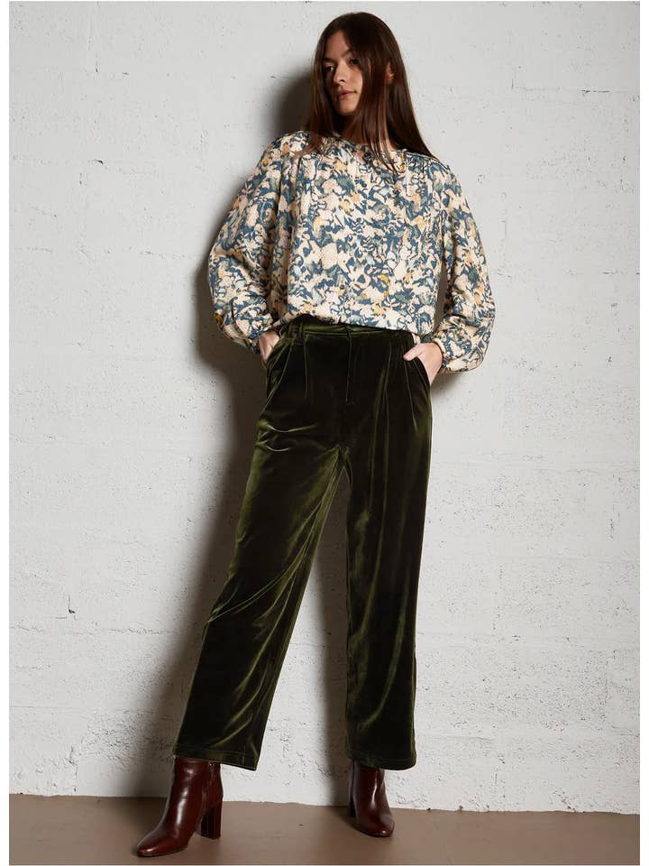 The Korner - USA - Wholesale Pants - Women's - S24242178 - Ladies Wide-leg Velvet Trousers