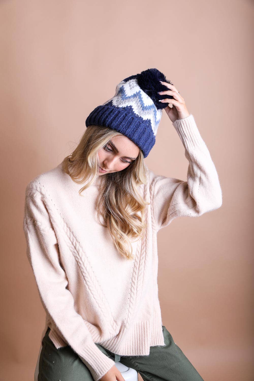 Leto Accessories - Wholesale Beanie - Dames - Klassieke winter pommuts met Shaggy voering2