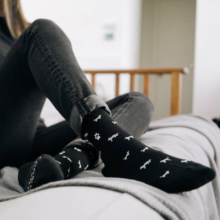 Conscious Step - Wholesale Socks - Unisex - Socks that Save Dogs (Black Dogs)3