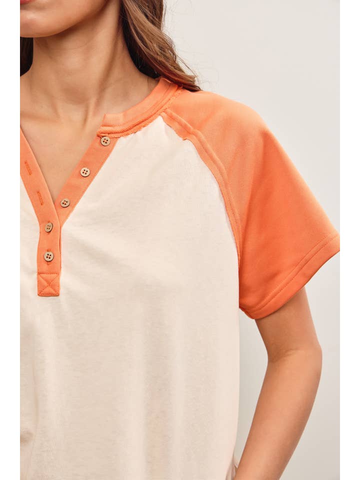 Mustard Seed - Wholesale Knit Top - Women's - SIDE SLIT COLOR BLOCK RAGLAN TOP