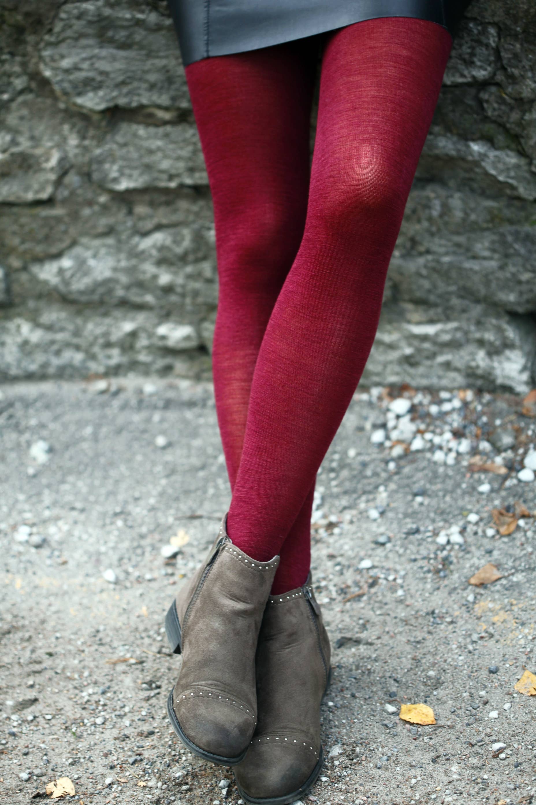 Sokisahtel I BestSockDrawer - Wholesale Tights - Women's - MILANA bordeaux merino tights0