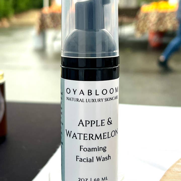 Apple & Watermelon Foaming Face Wash for wholesale by Oyabloom