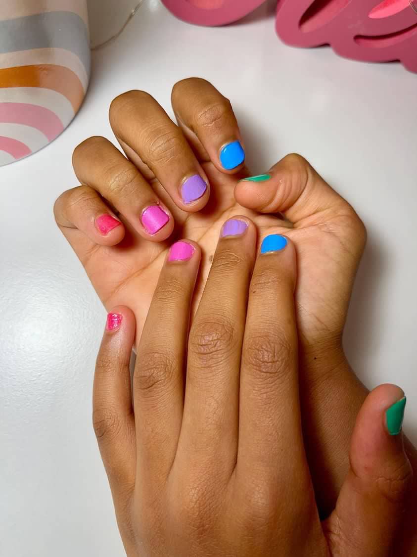 Rock the Locks - Wholesale Nail Polish - Kids - Rainbow Box Set6