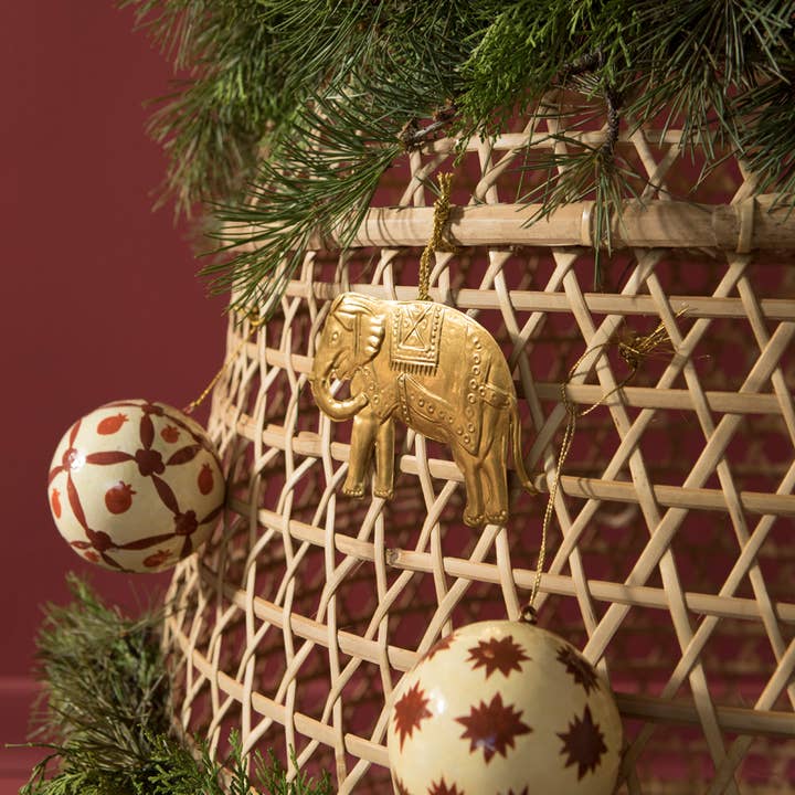 Mahe Homeware - Wholesale Ornament - Elephant Brass Ornament3