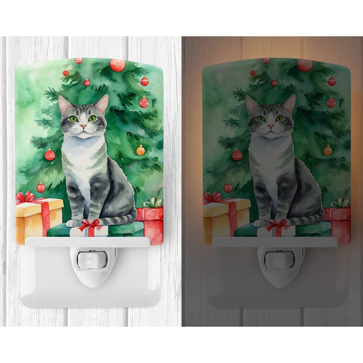 Ural Rex Cat bij de kerstboom Nachtlampje DAC7270 voor wholesale door Caroline's Treasures