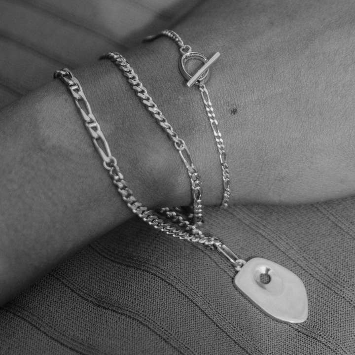 Bracelet Terra en argent pour la vente par Rachel Entwistle Jewellery