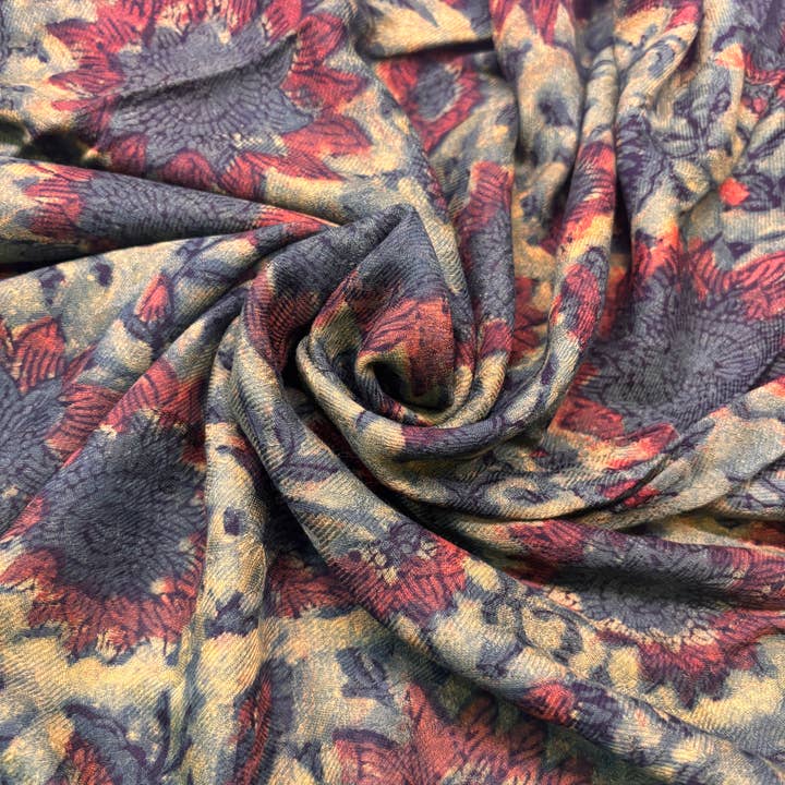 Tela de Algodón con Tacto de Pashmina | 100% Algodón con Estampados a Mano | Tela Teñida con Frutas Naturales para Costura, Manualidades y DIY - Verde Claro para venta al por mayor de Fabriculture INC