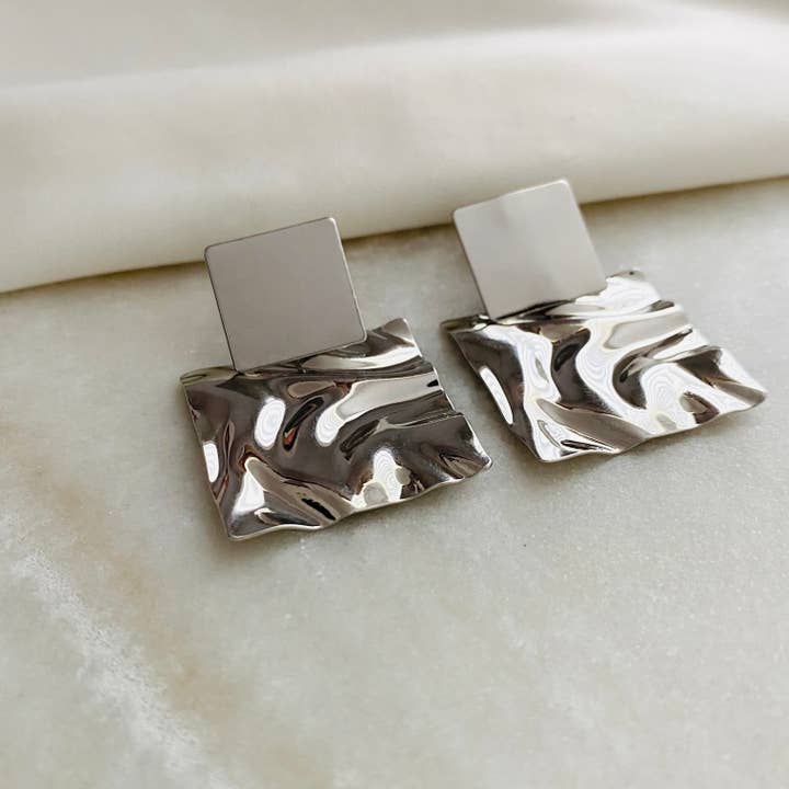 Housegoldjewelry – wholesale Hängande örhängen – Hamrade guldörhängen, hamrade örhängen3