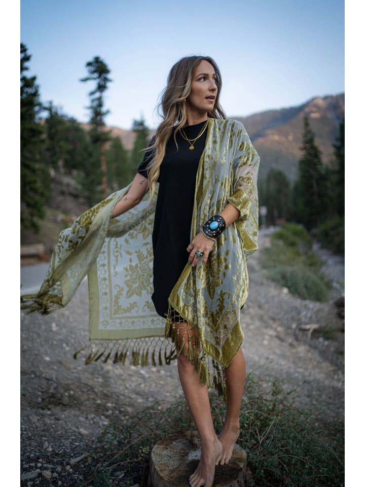 Three Bird Nest - Wholesale Kimono - Women's - Crushin' On You Velvet Kimono - Olive