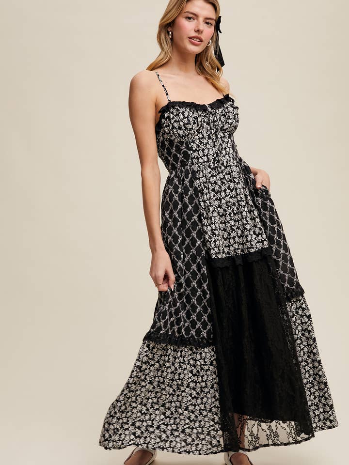 Abito lungo patchwork floreale e in pizzo per la vendita all'ingrosso da parte di Listicle