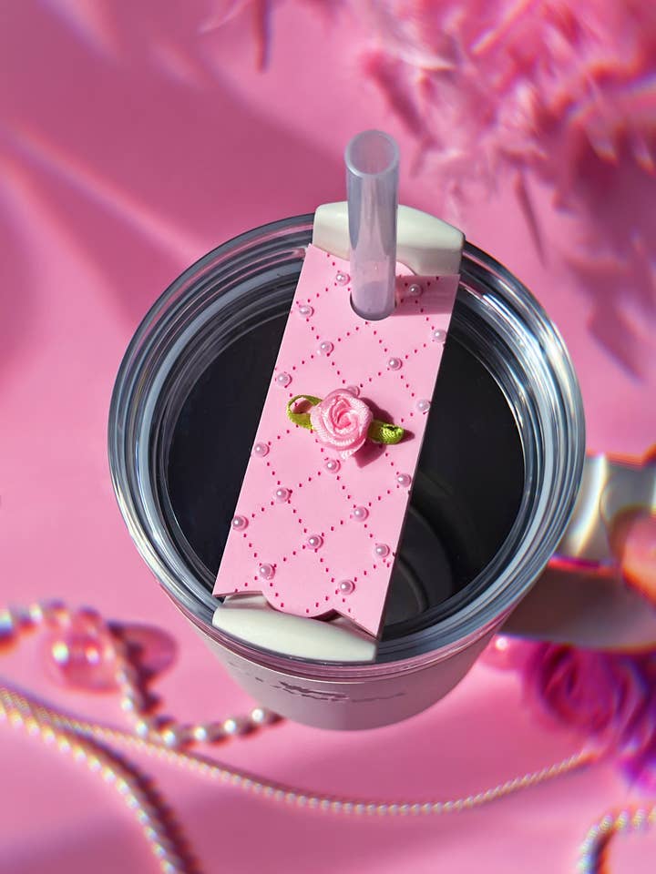 Coquette Quilted Pastel Rose Perle H2.0 Couvercle de Tasse 40oz | 30oz | 20oz pour la vente par Cosmic lovely