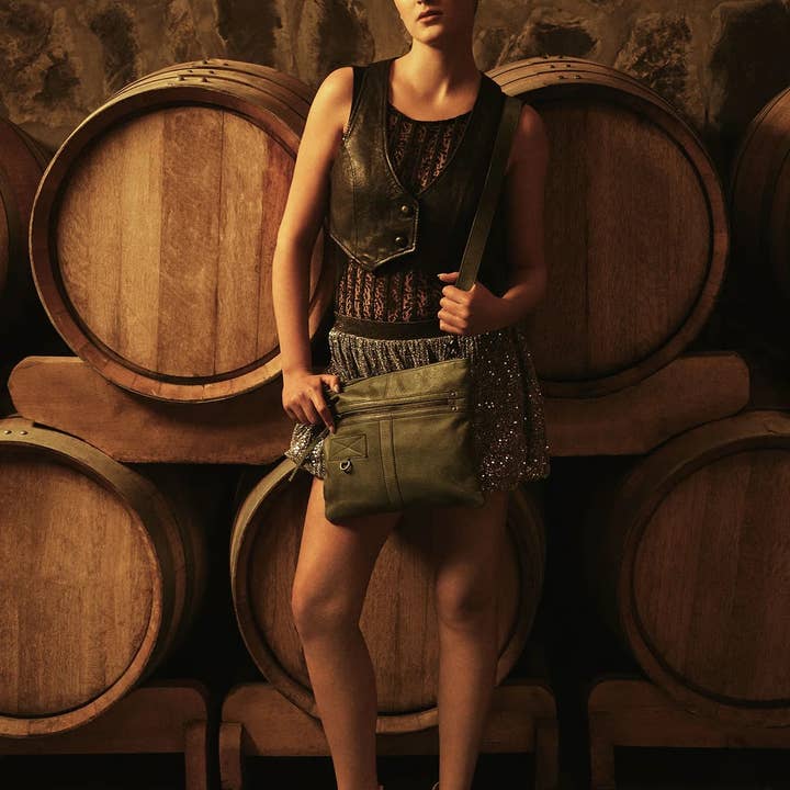 MYRA - EU - Wholesale Shoulder Bag - Women's - Hollington Shoulder Bag1