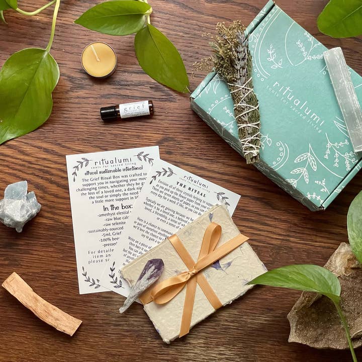 Grief Ritual Box for wholesale by ritualumi