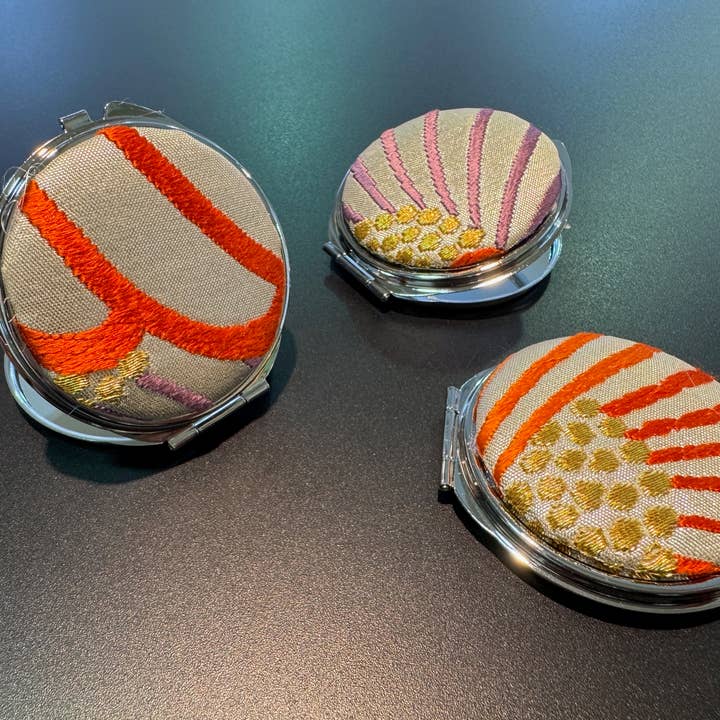 KOTO - Wholesale Compact Mirror - Kimono Obi Compact Mirror (silver)