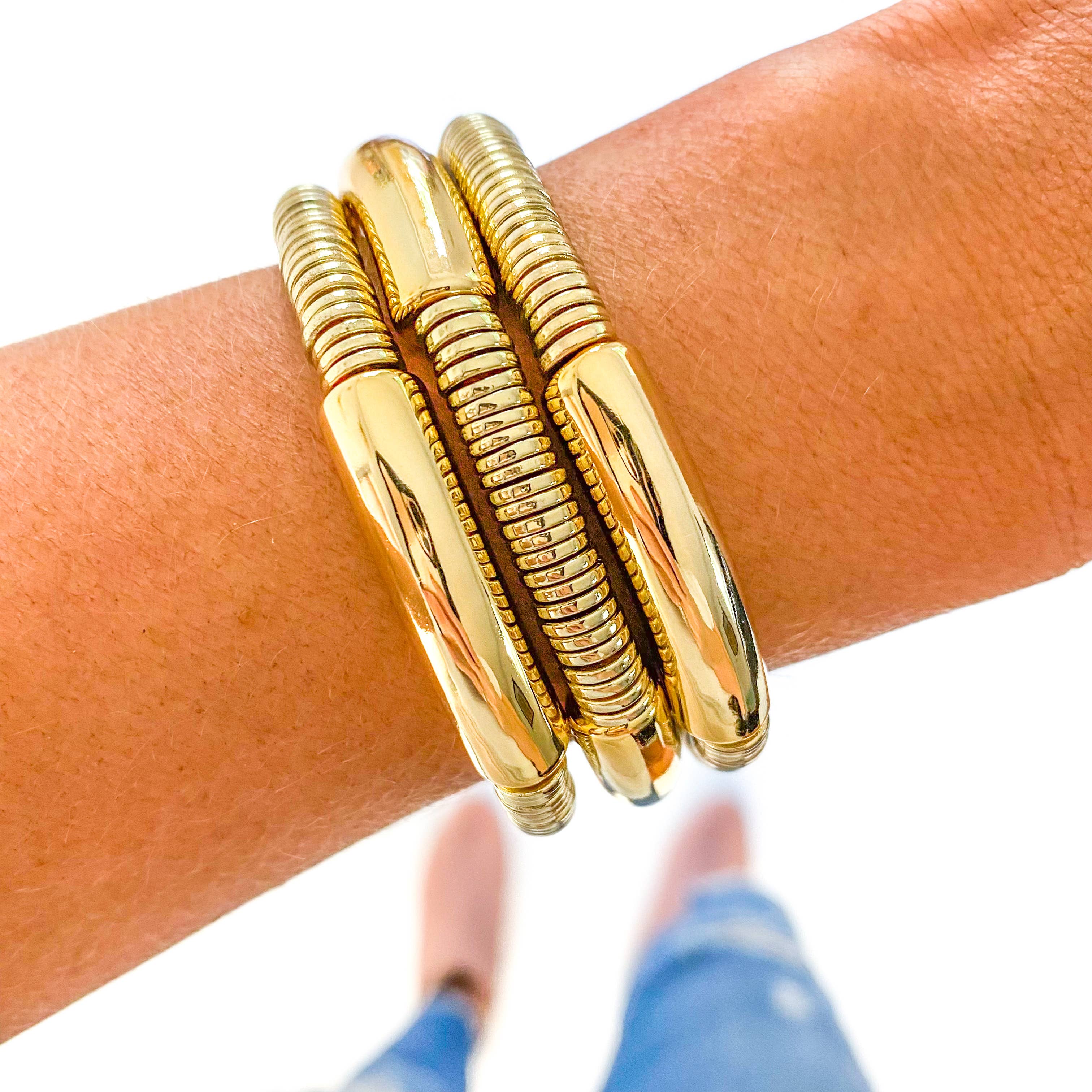 Savvy Bling - Wholesale Beaded Bracelet - Acrylic Tube Bamboo Bracelet & Gold20