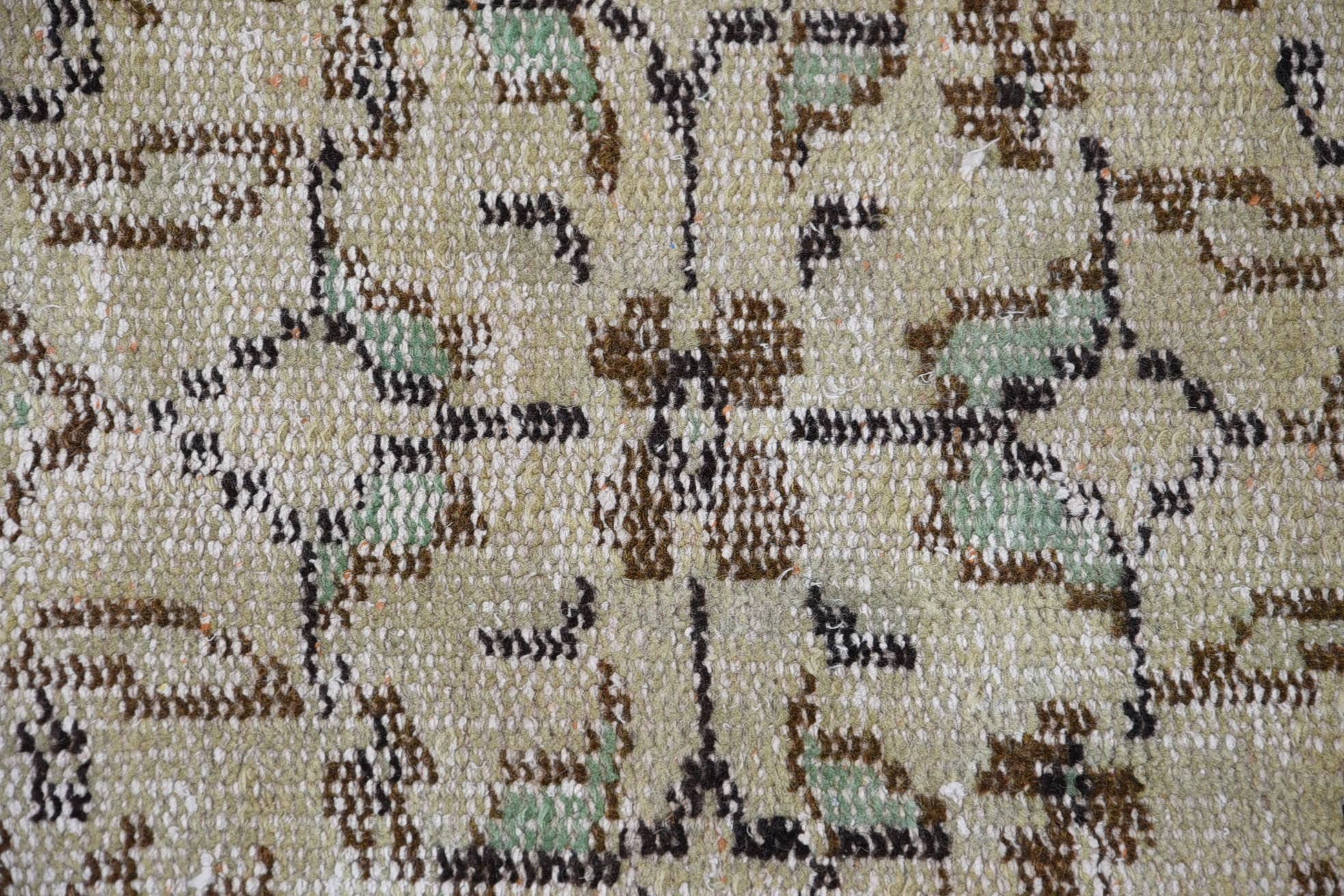 The Loom Wholesale – wholesale Runner rug – Vintage Handmade Wool Floral Rug6