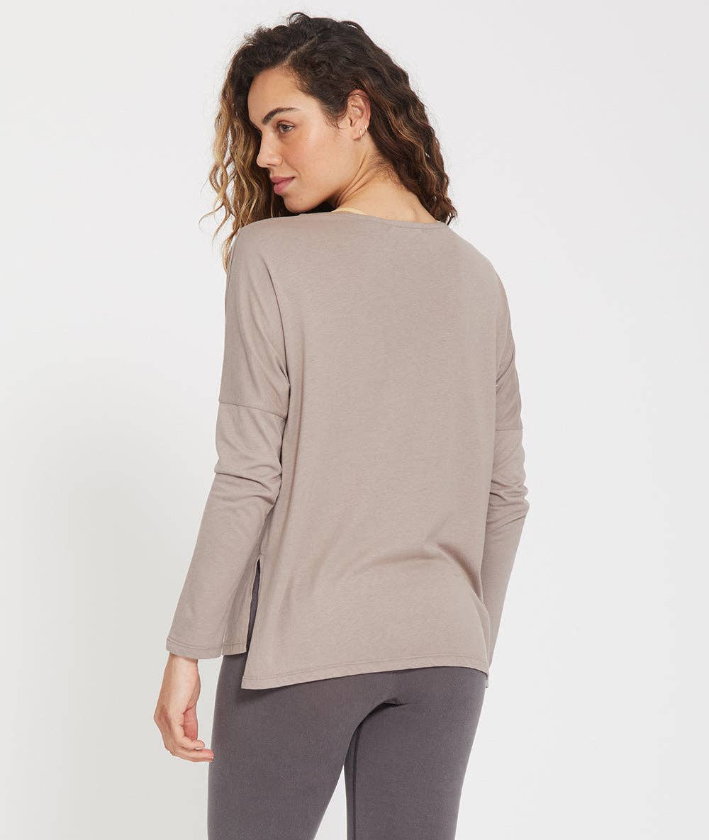 Yoga Searcher – Großhandel T-Shirt – Damen – DAKSHA – langärmeliges Yoga-Shirt14