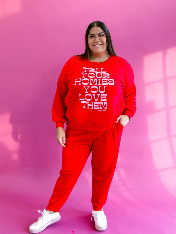 Taby Originals – Engroshandel Loungesæt - Dame – TABY ORIGINAL DESIGN: Fortæl dine venner, at du elsker dem i RØD*** PUFF*** & ULTRA SOFT***18