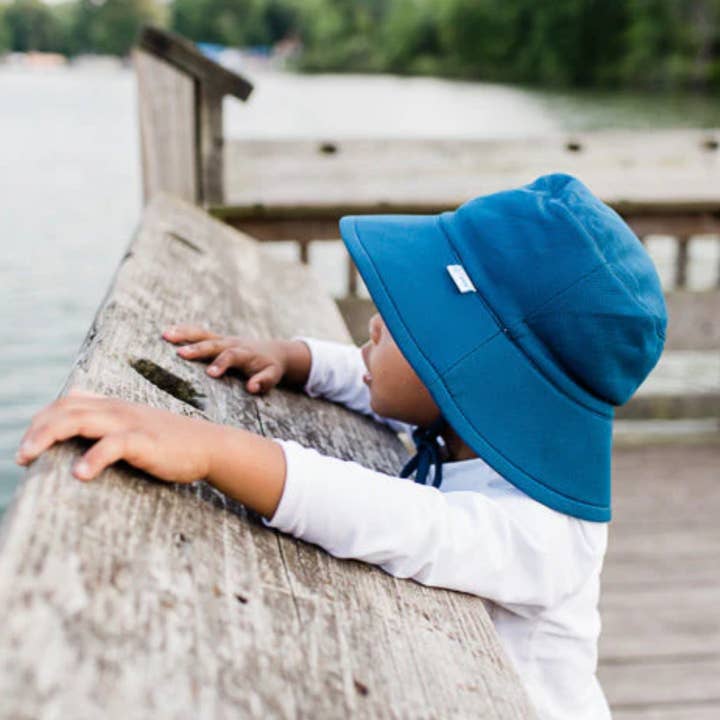 For Baby and Up - Green Sprouts - Vente Bob – enfant - Chapeau de protection solaire respirant écologique - Marine1