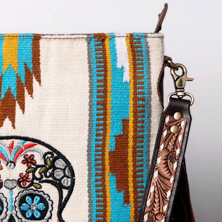 LS Western - Wholesale Messenger Bag – Women’s - LC-ADBGA263 Large Crossbody Genuine Western Leather Women Bag9