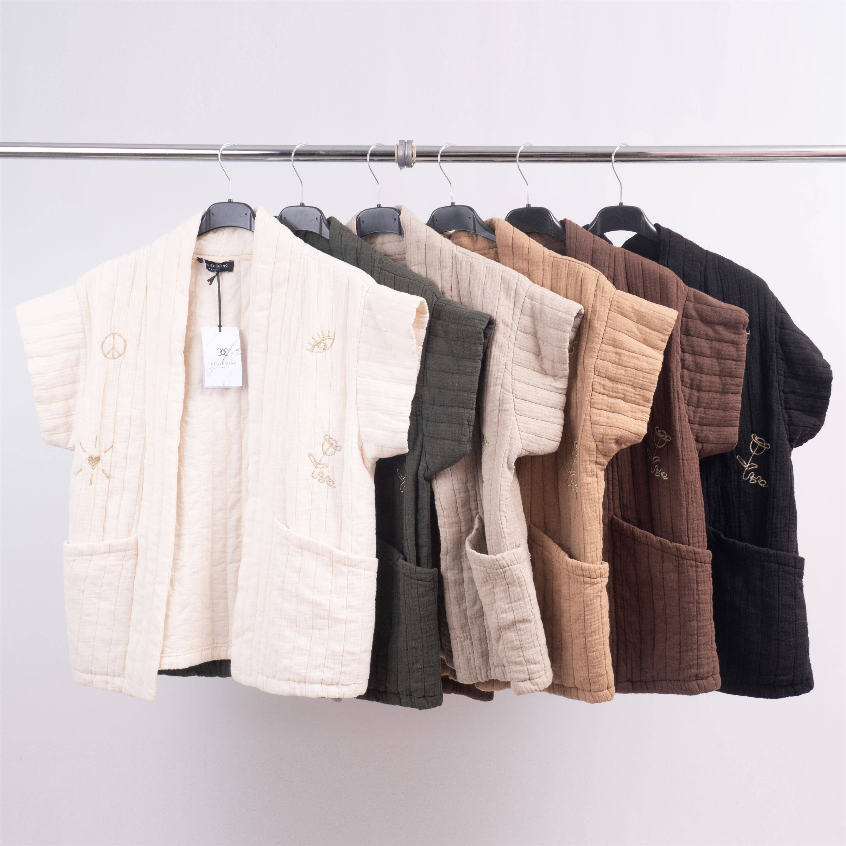 Cecile Wang – Großhandel Jacke – Damen – Gesteppte Kurzarmjacke mit Stickerei DT91898