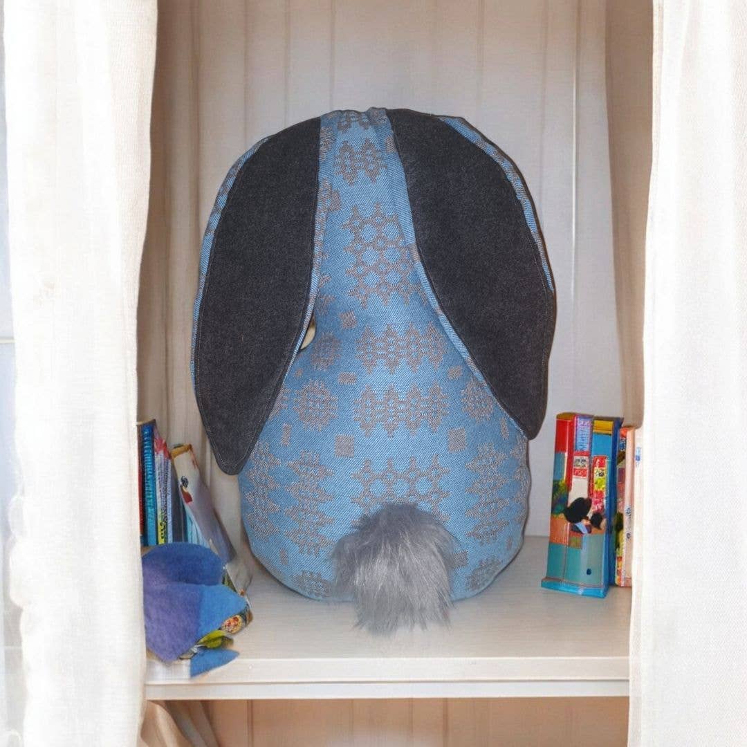 Moose & Co – Großhandel Zierkissen – Taubenblaue kissen in Hasenform