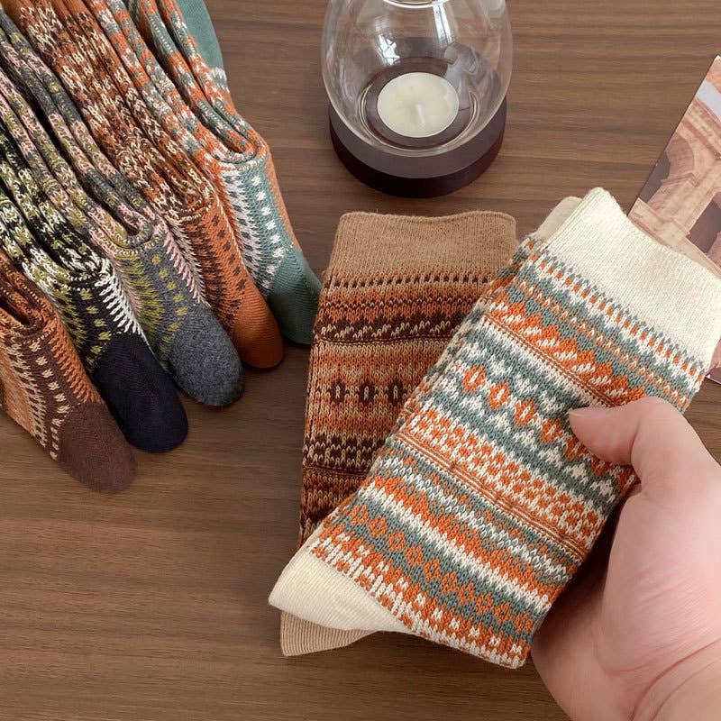 Tourtiwi - Wholesale Socks - Women's - Women's retro ethnic style striped socks10