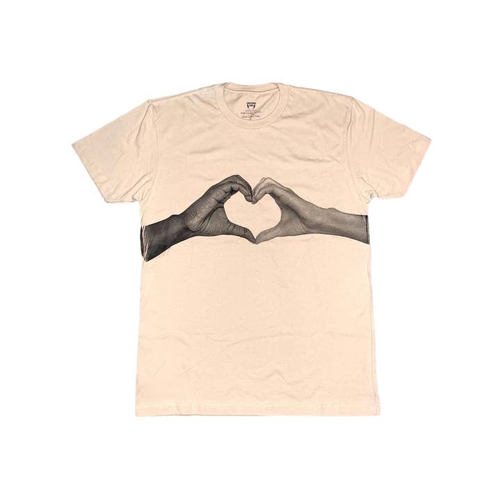 T-shirt « LOVE » 2.0 - Crème pour la vente par Lightning Line
