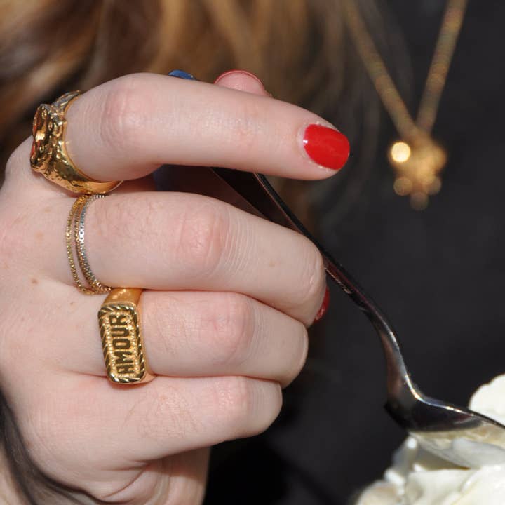 Persea Jewelry - Wholesale Signet Ring - Anillo Mon Amour Oro2