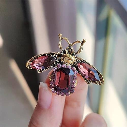 Magnifique Hearts - Wholesale Brooch - Vintage Glam Bee Brooch Collection, Classic Brooches