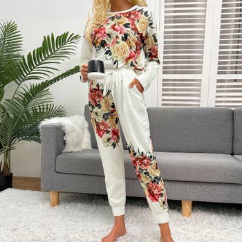Ladies Pajama Set Suppliers 18153167 - Wholesale Manufacturers and