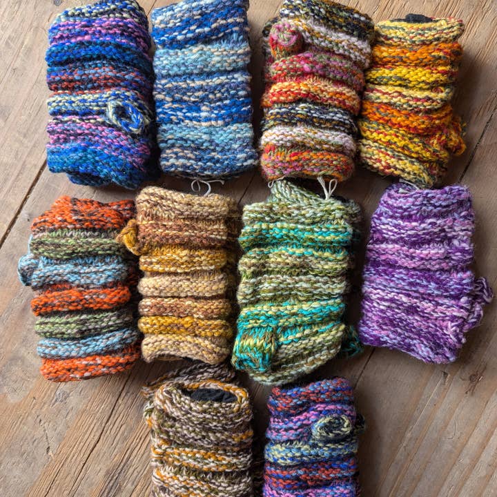 Tenzing Collections - Wholesale Mittens – Unisex - Handmade woolen knit fleece-lined multi color unisex gloves18