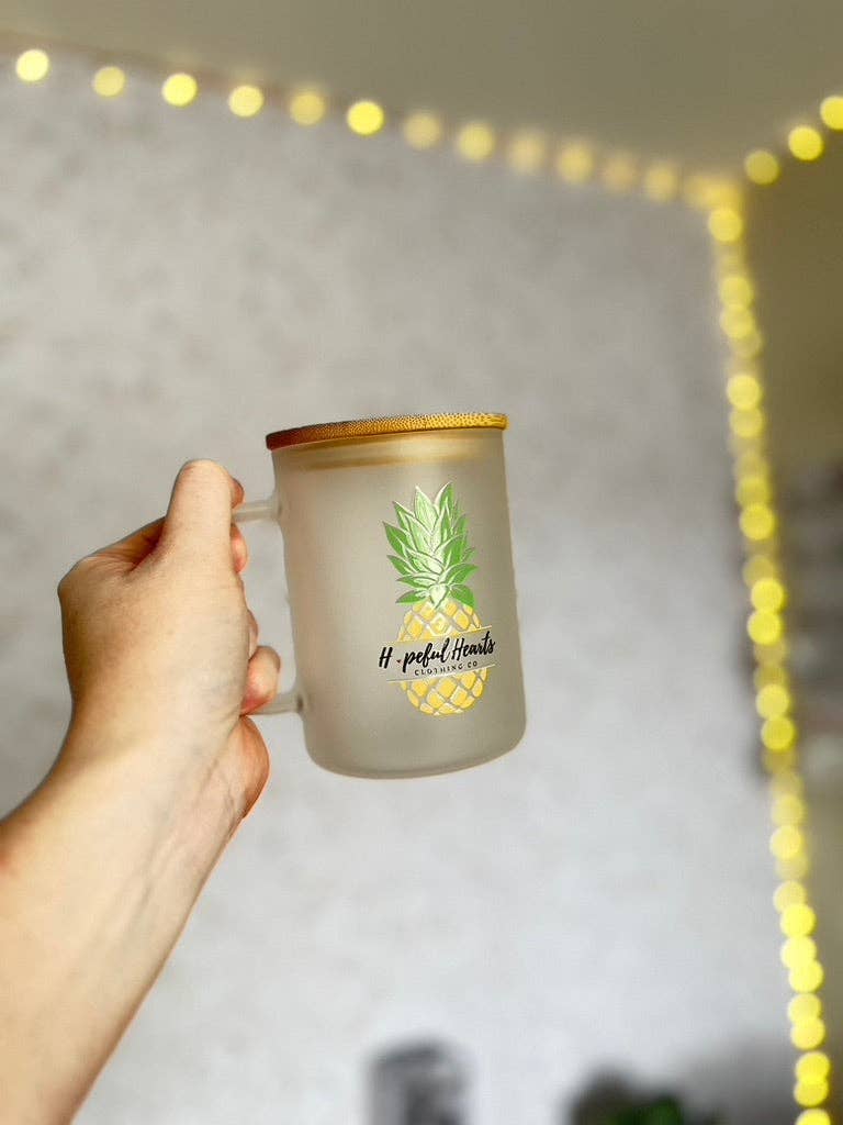 SKS Design Studio - Wholesale Geïsoleerd drinkgerei - AANGEPAST LOGO | UVDTF | 15oz Mok met Handvat, Bamboe Deksel & Rietje1