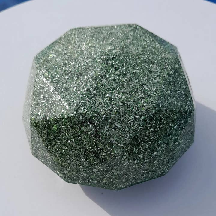 Mundo Orgon - Wholesale Spiritual Stone/Crystal - Green Orgonite Dome - Energy Transmuter7